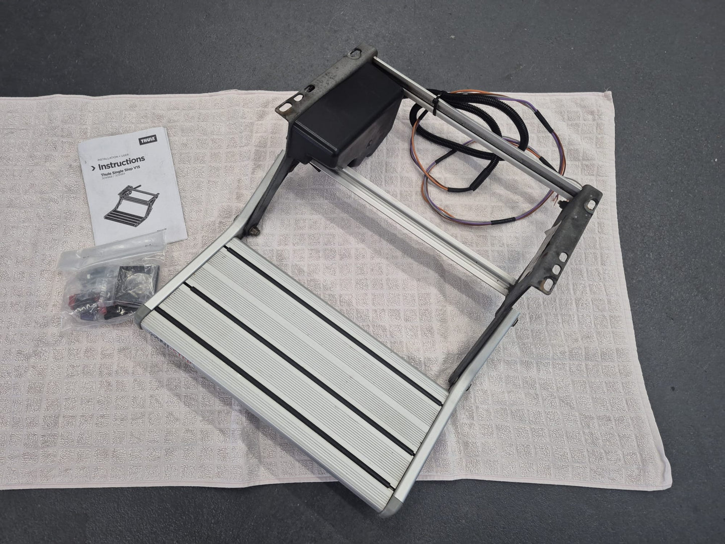 Thule Single Step V15
